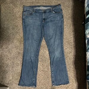 Women’s The Flirt Jeans. Light blue. Straight. Size 20 Long.
